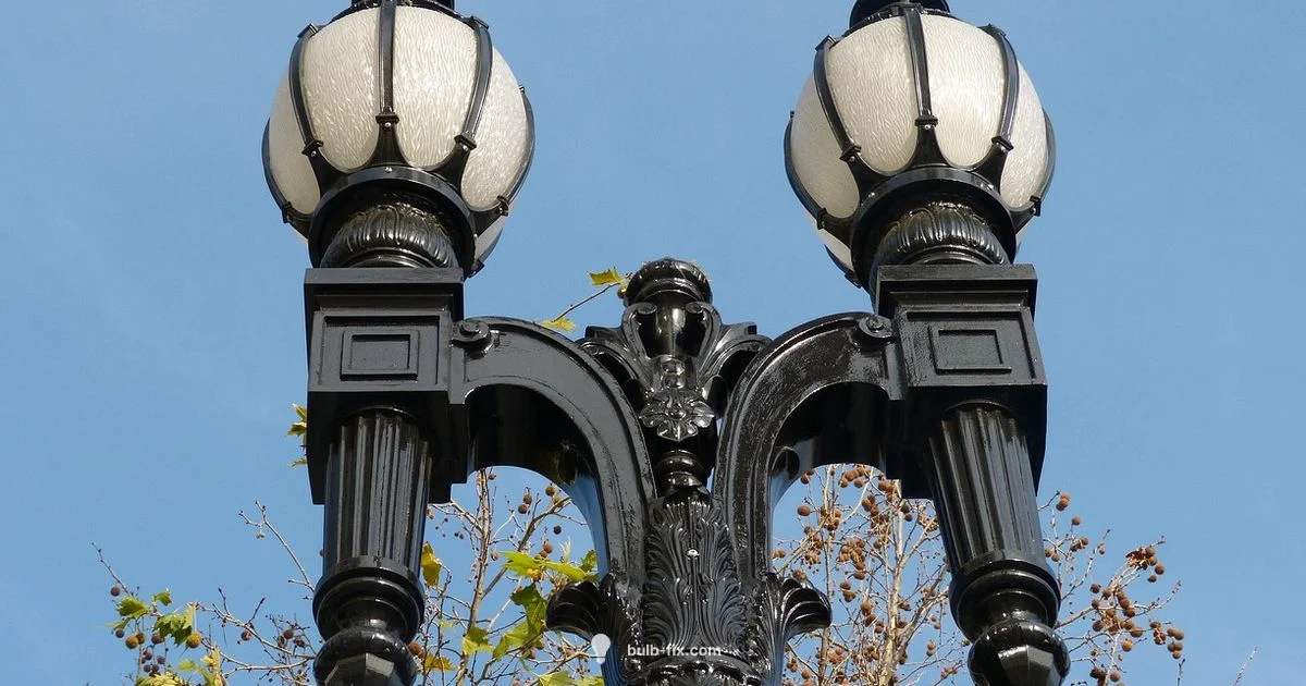 Lamp Post vs Lamppost - Bulb Fix